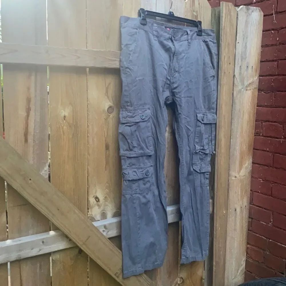 South Pole gray cargo pants sz. 34